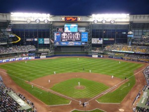 milwaukee-brewers-night-game