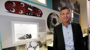 Adidas renews FIFA sponsorship